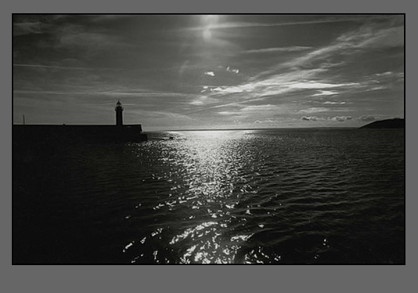 « Reflet du soleil sur la mer »