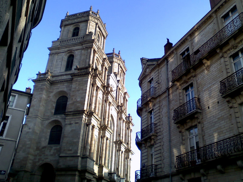 « La cathédrale Saint-Pierre... »