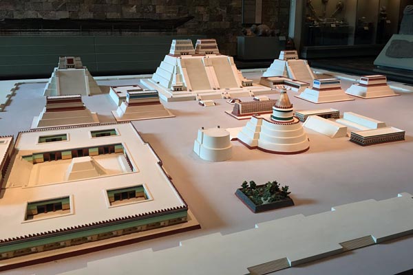 Reconstitution du « Templo Mayor » de Tenochtitlán...