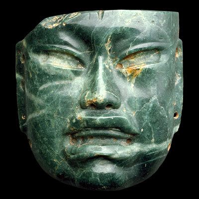 Masque cérémoniel olmèque en jadéite
