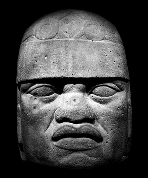 La tête colossale n°6 de San Lorenzo - Symbole de la culture Olmèque - Musée national d'anthropologie de Mexico