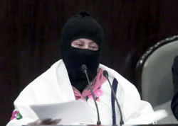 Les zapatistes au Parlement : le commandant Esther...