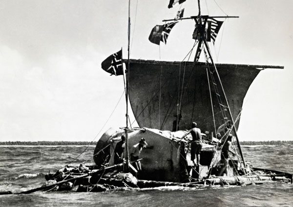 Le « Kon-Tiki », le vaisseau de fortune de Thor Eyerdahl qui traversa la Pacifique en 1947