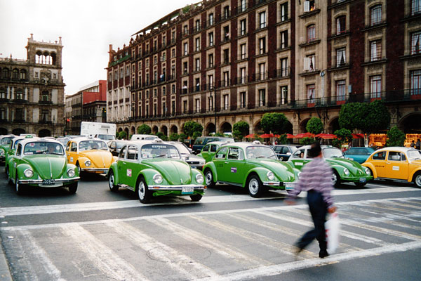 Les taxis de dans le centre de Mexico - Mexique