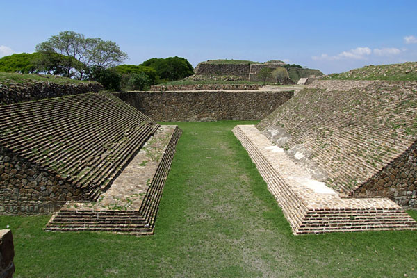 Monte Albán, « le terraind de jeu de balle »
